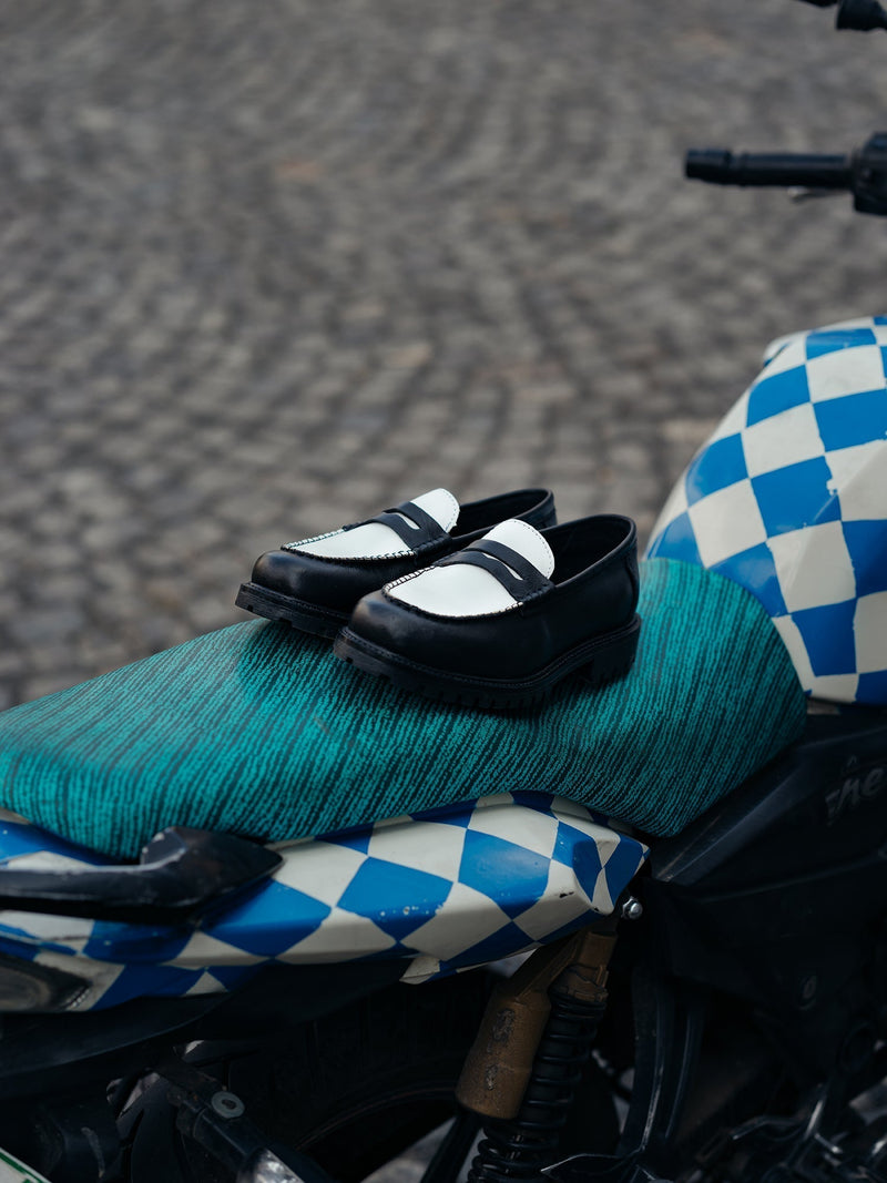 Get Familiar: Dechase - Patta