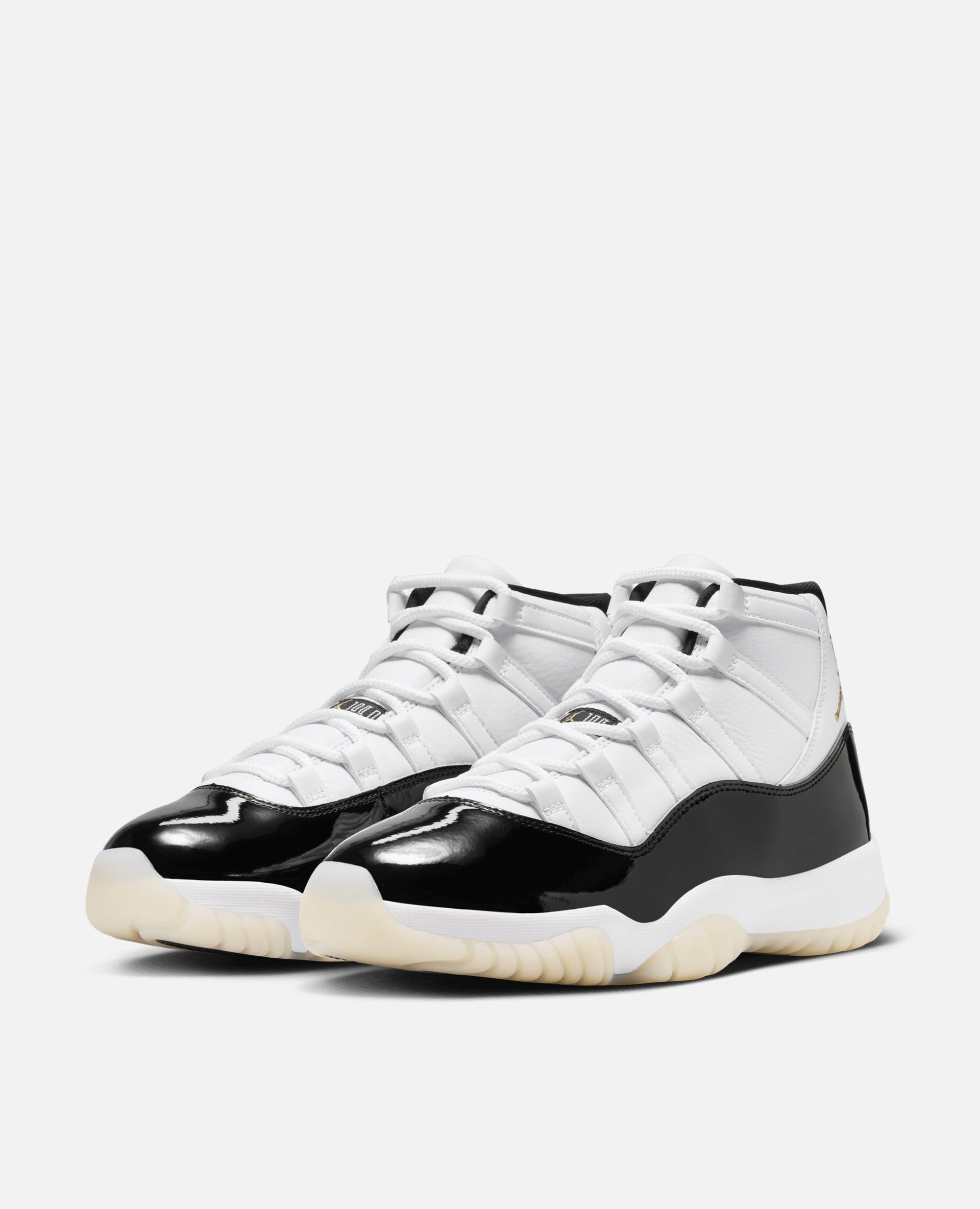 Air Jordan 11 Retro (White/Metallic Gold-Black)