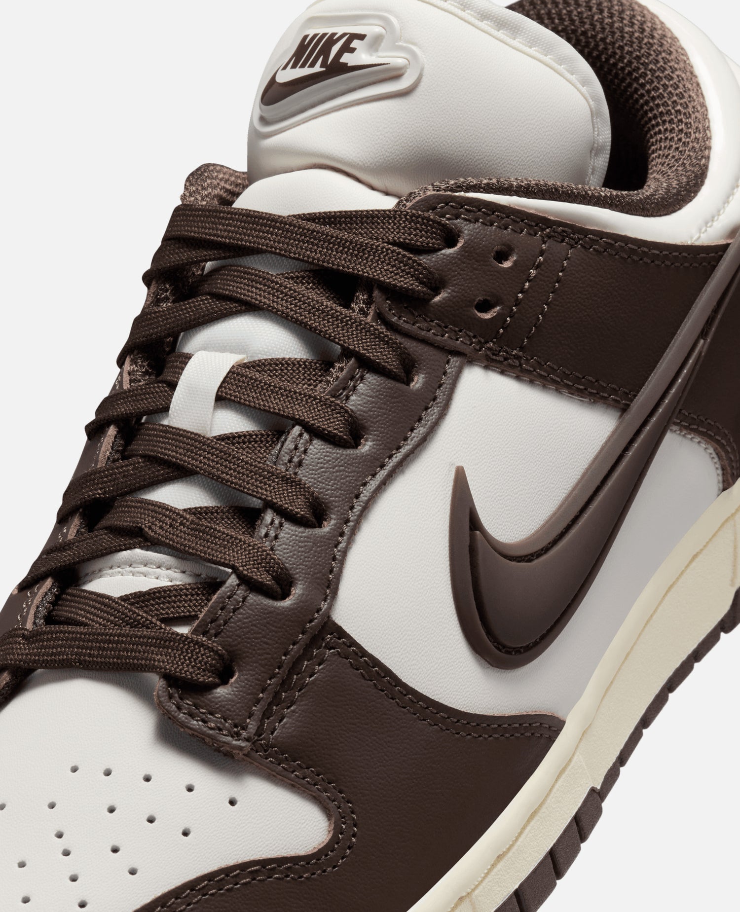 Nike WMNS Nike Dunk Low Twist (Phantom/Baroque Brown-Coconut Milk)