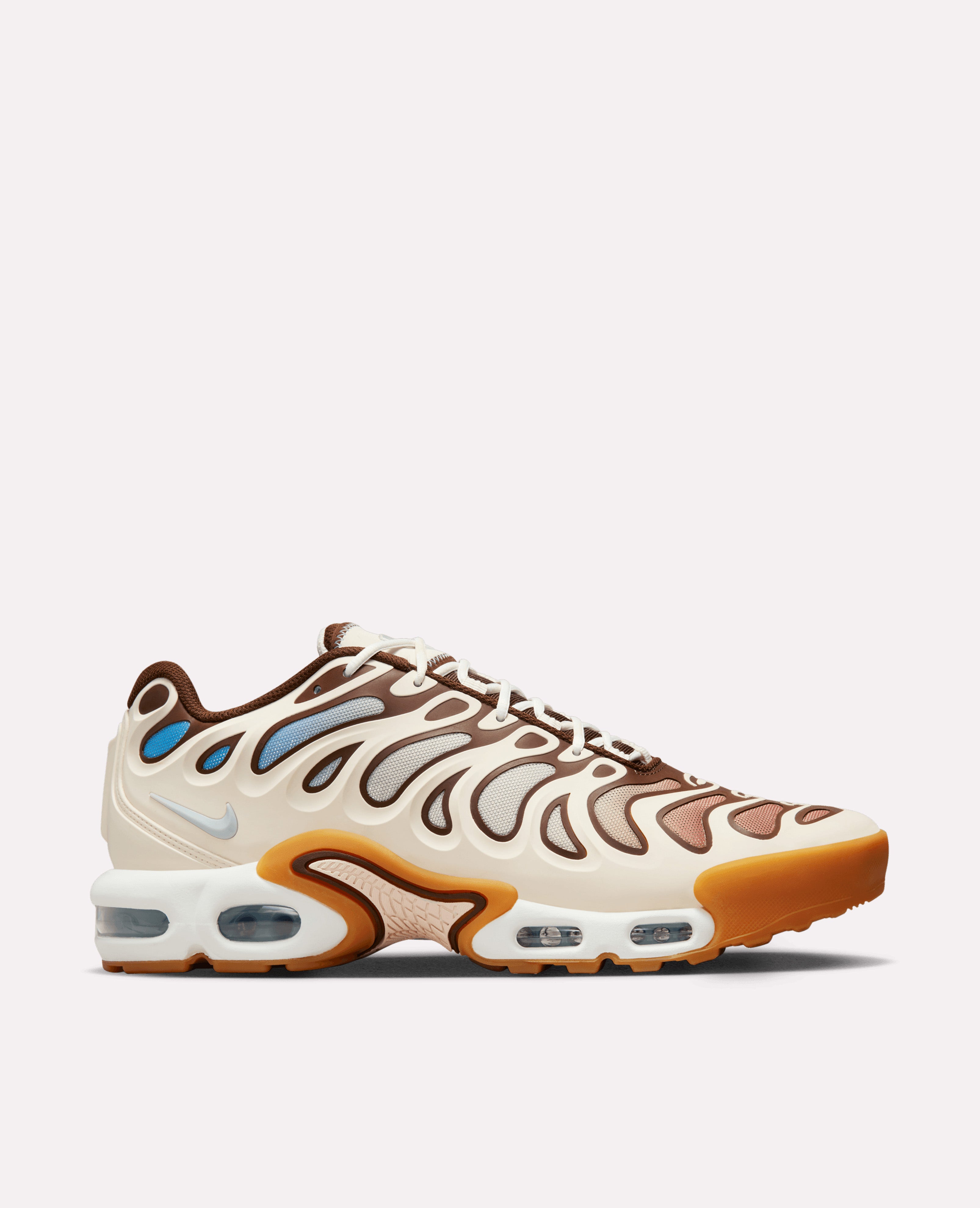 Nike air max plus hotsell black sail