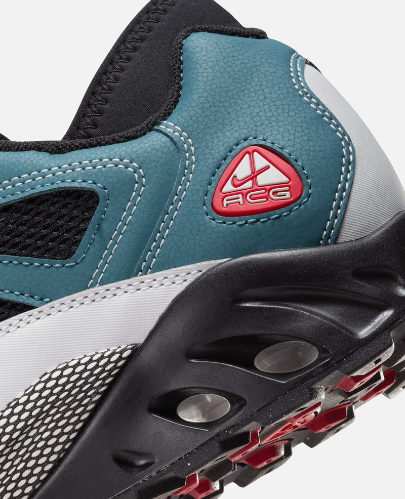 Nike Acg Air Exploraid (Ash Green/Varsity Red-Black-Neutral Grey)