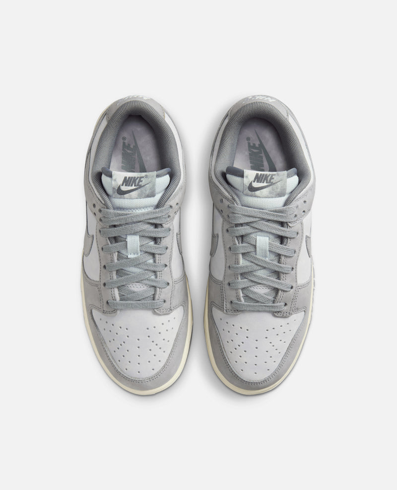 Nike WMNS Dunk Low (Cool Grey/Football Grey-Coconut Milk)