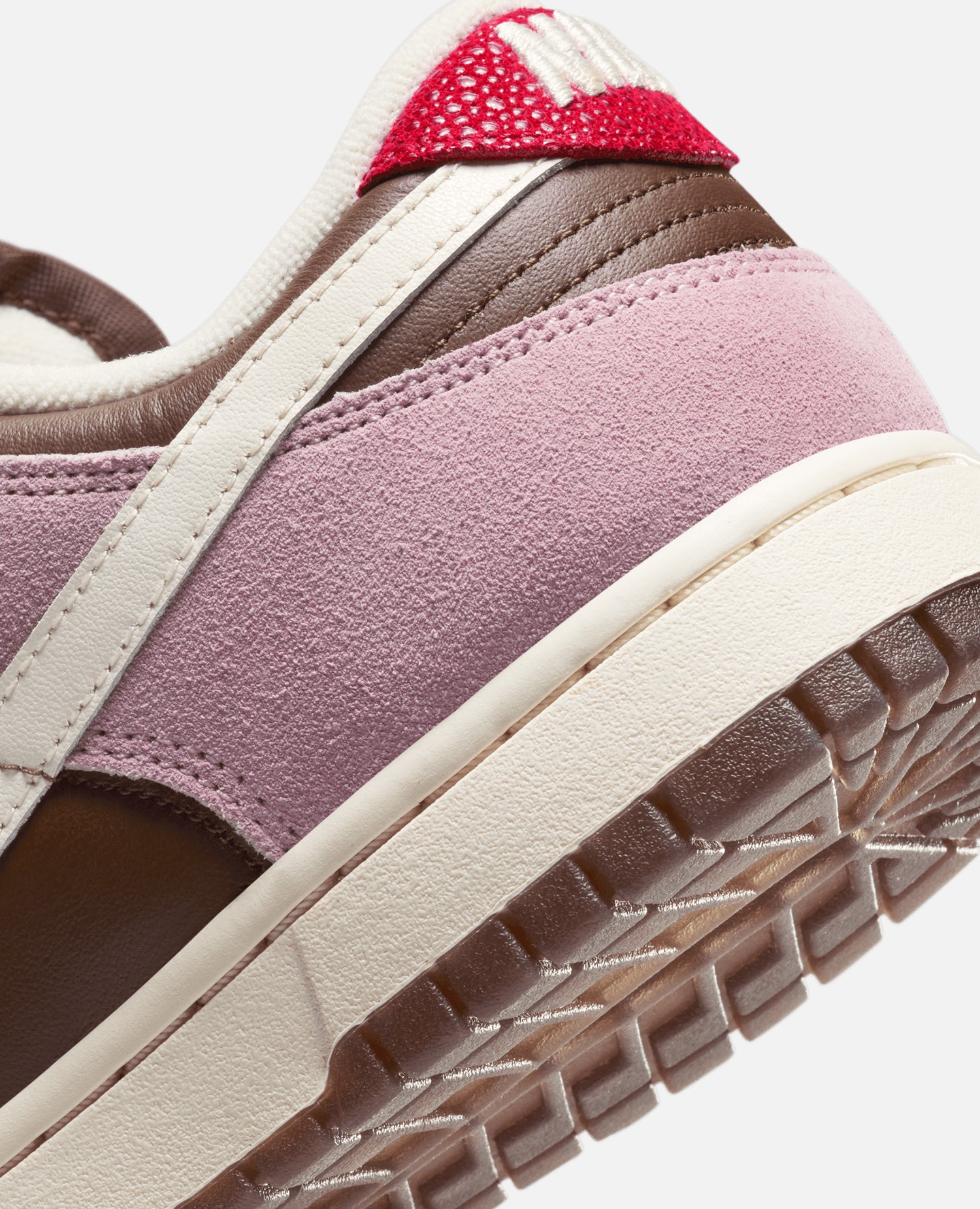 Nike Dunk Low (Cacao Wow/Pale Ivory-Pink Foam)