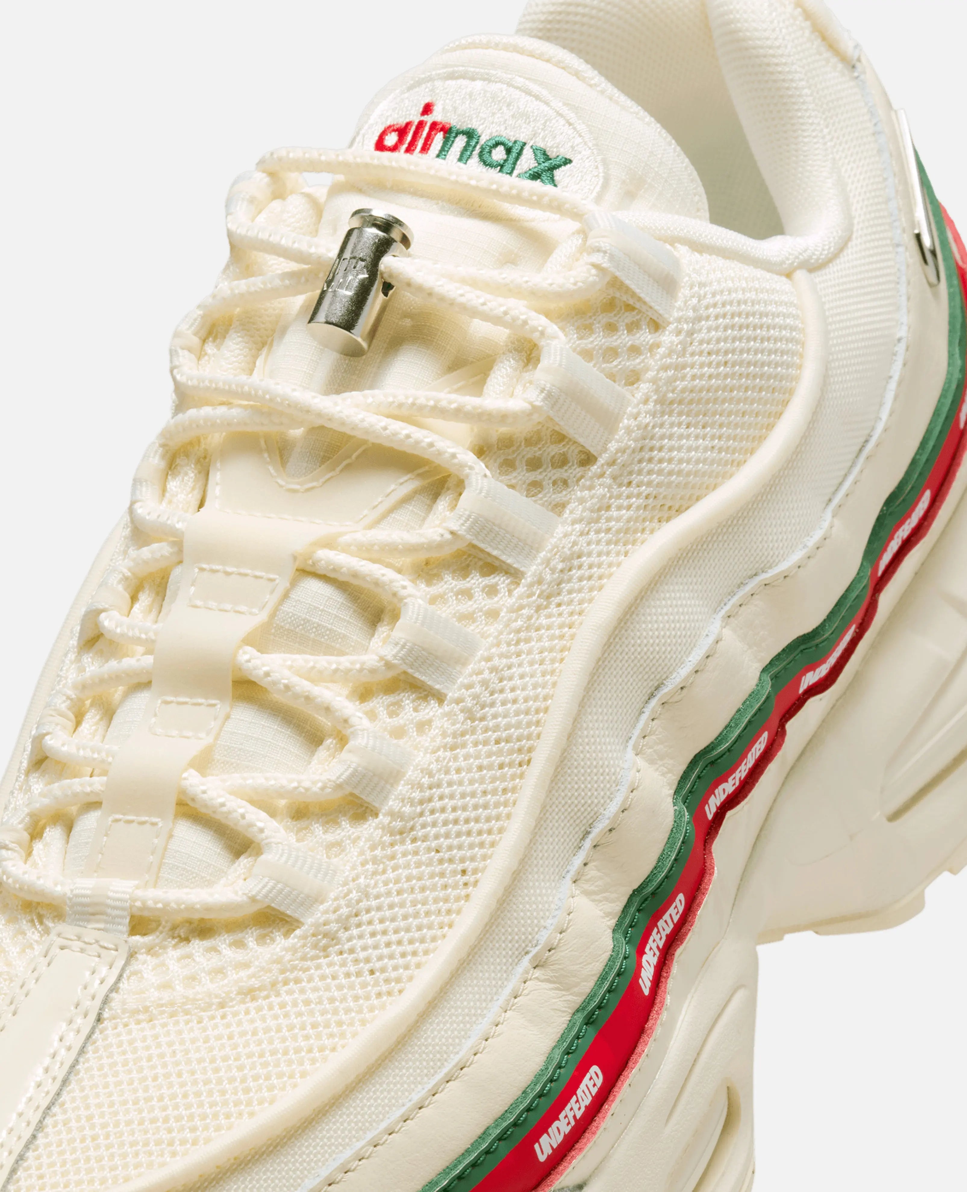 Nike Air Max 95 x Undefeated (Sail/Metallic Silver-Gorge Green