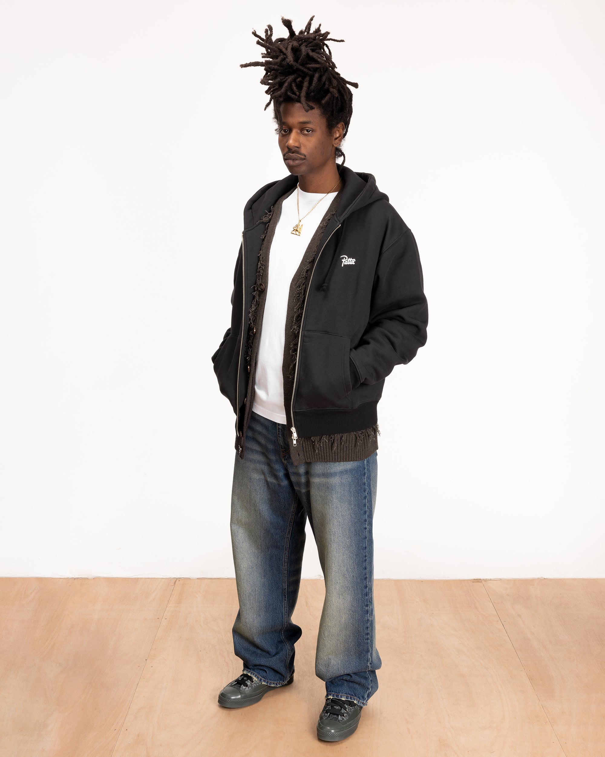 Patta script outlet logo hooded sweater