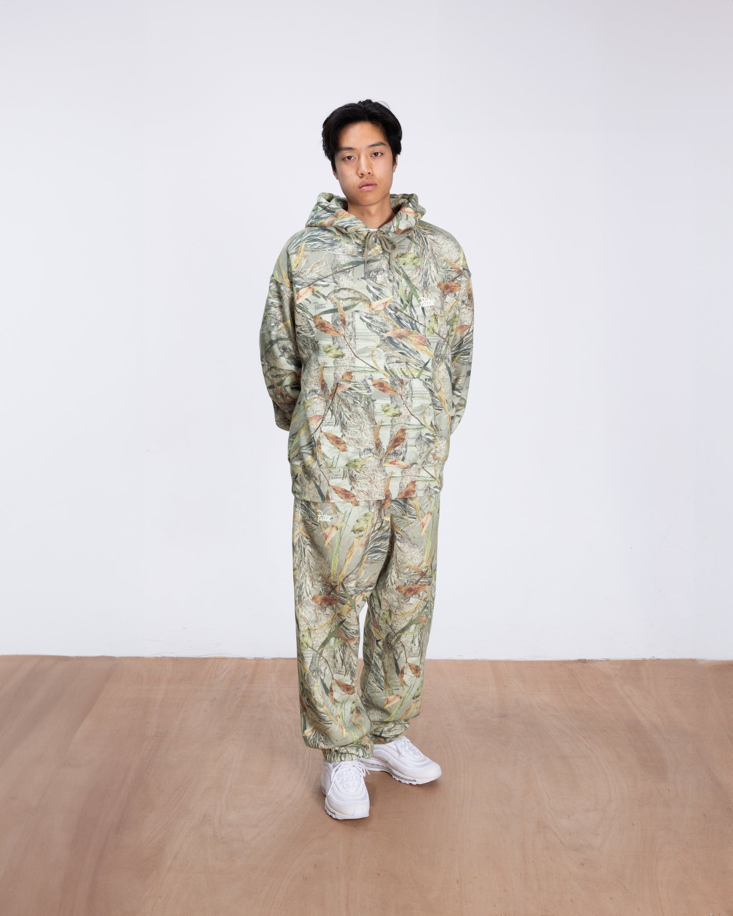 Patta Nature Print Classic Jogging Pants (Nature Print)