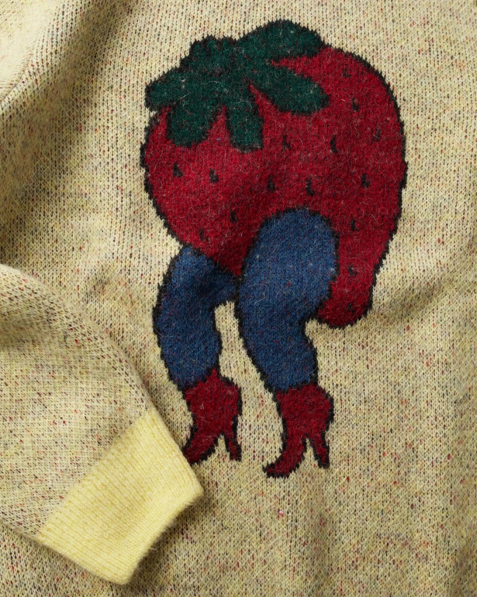 byParra Stupid Strawberry Knitted Pullover - Patta