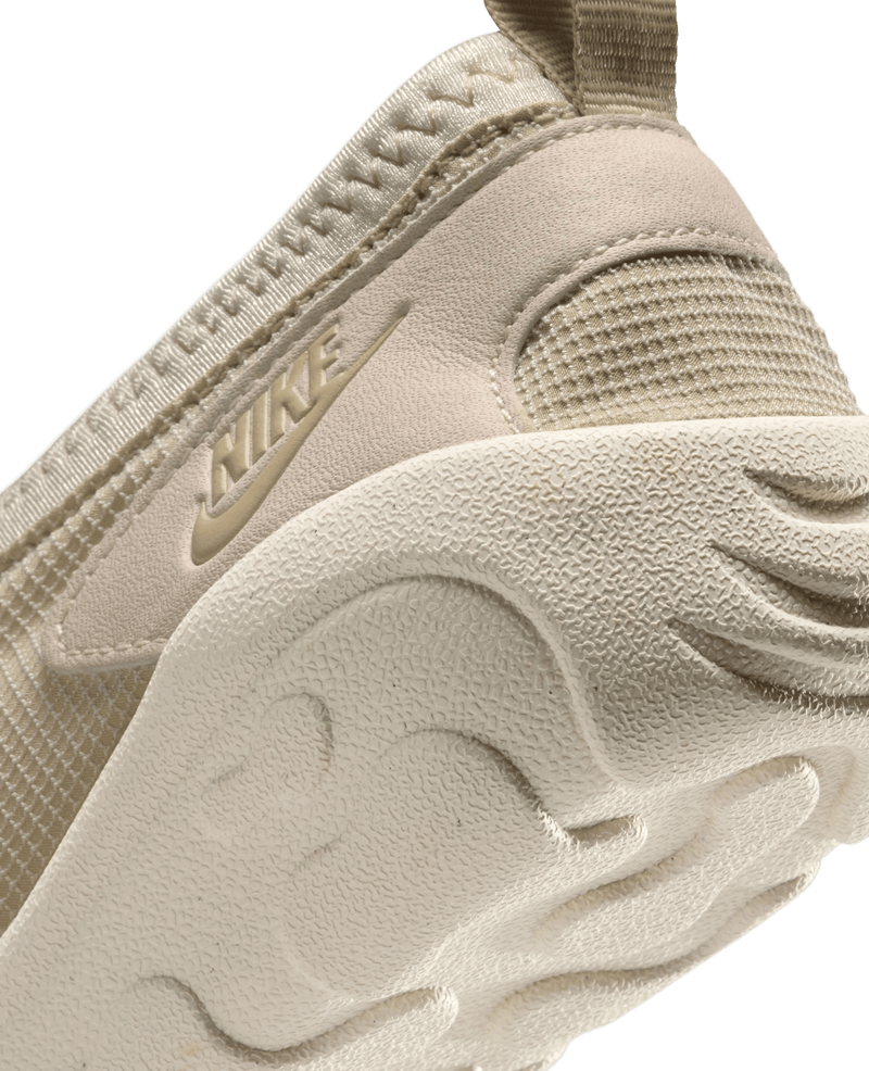 Nike WMNS Aqua Turf (LT Orewood BFN/Desert Khaki) - Patta