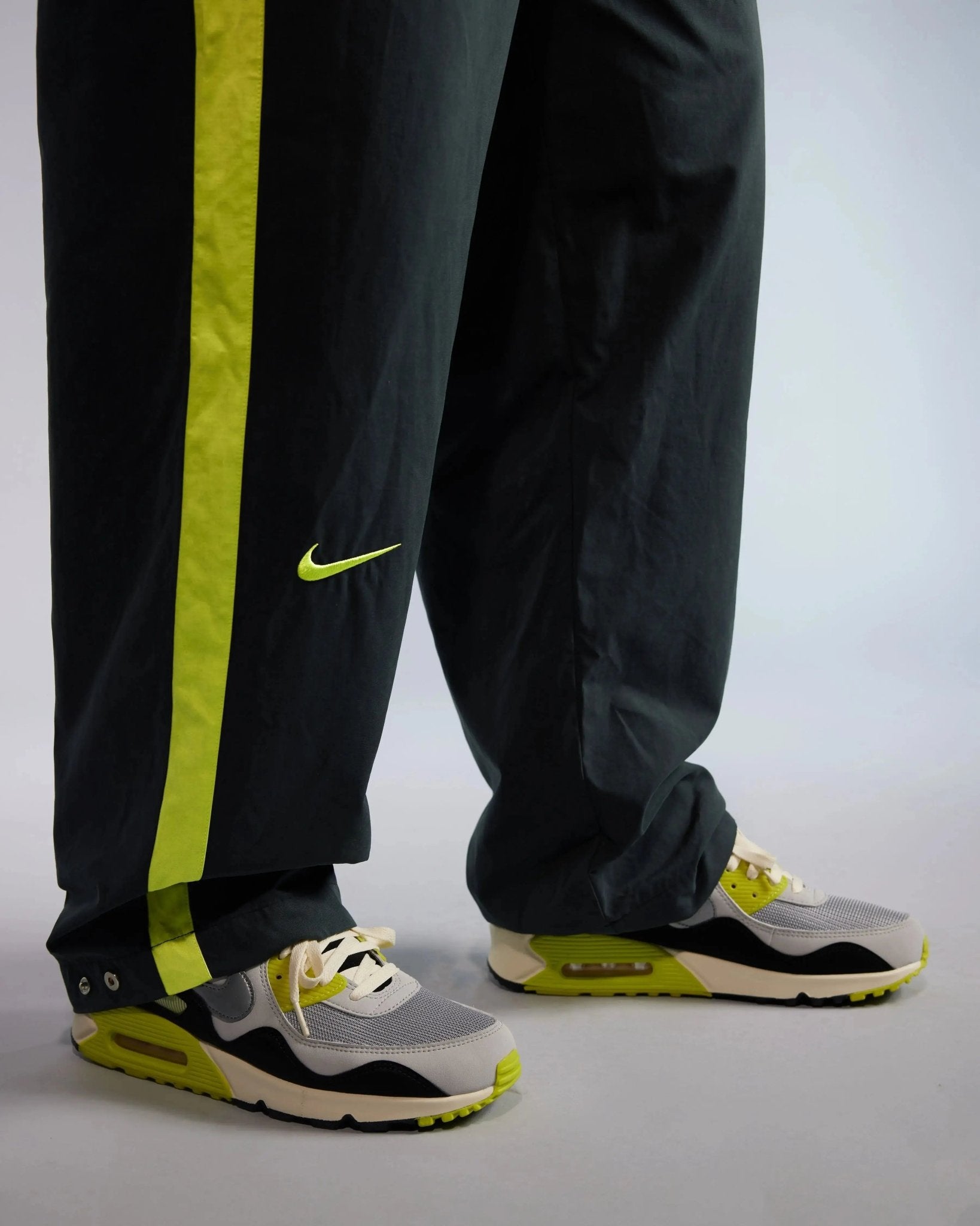 Patta x Nike NRG Track Pant (Black/Cyber) - Patta